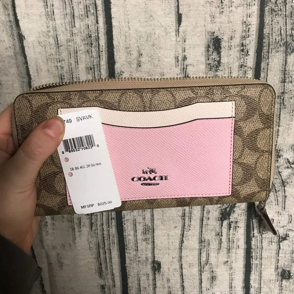 Coach wallet - Picture 2 of 5